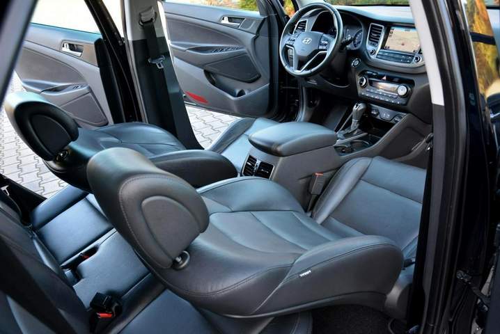 Hyundai Tucson III 2017 — zdjęcie 17