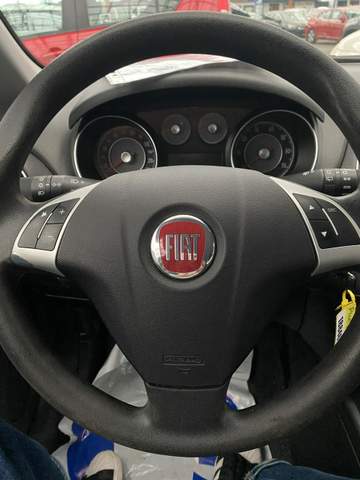 Fiat Punto III Punto 2016 — zdjęcie 18