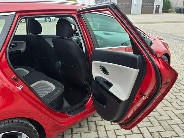 Kia Ceed II 2013 — zdjęcie 20