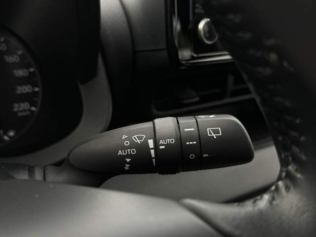 Toyota Yaris IV 2023 — zdjęcie 22