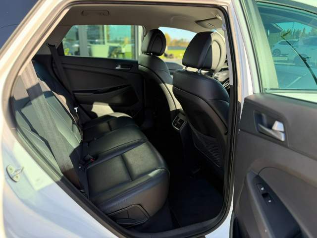 Hyundai Tucson III 2016 — zdjęcie 15