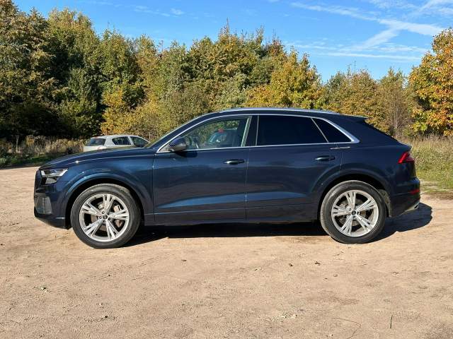 Audi Q8 I (4M) 2023 — zdjęcie 4
