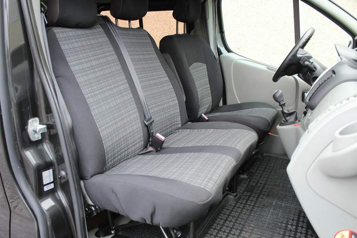 Nissan Primastar I facelifting 2012 — zdjęcie 11