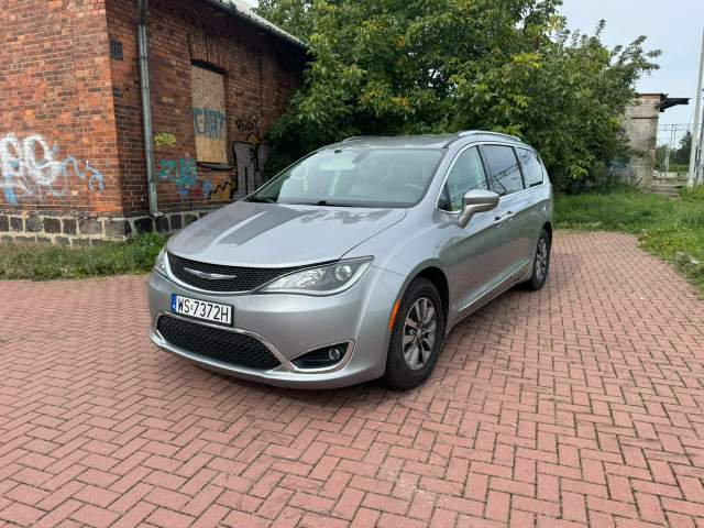 Chrysler Pacifica RU 2019 — zdjęcie 2