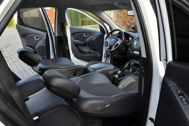 Hyundai ix35 I facelifting 2014 — zdjęcie 24