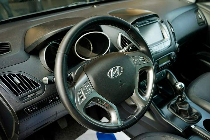 Hyundai ix35 I facelifting 2014 — zdjęcie 27