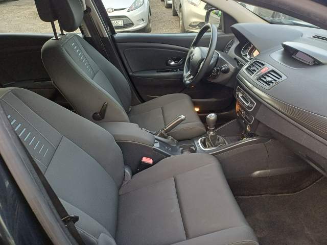 Renault Megane III 2011 — zdjęcie 11