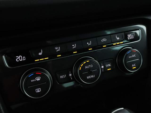 Volkswagen Tiguan II 2019 — zdjęcie 30
