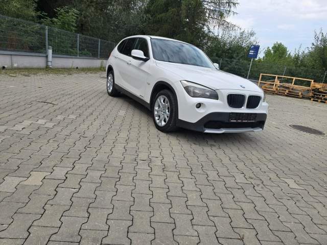 BMW X1 I (E84) 2011 — zdjęcie 2