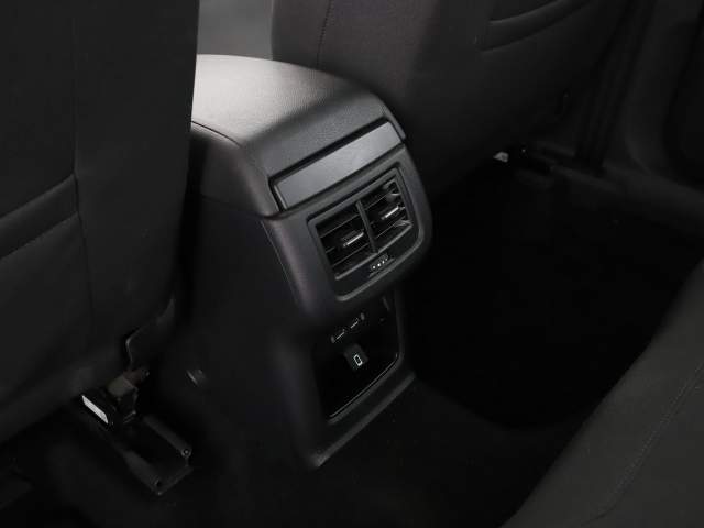 SEAT Ateca I 2018 — zdjęcie 38