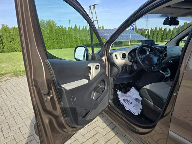 Peugeot Partner II facelifting 2012 — zdjęcie 13