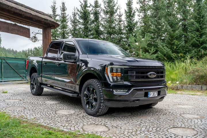 Ford F-150 XIV 2022 — zdjęcie 19