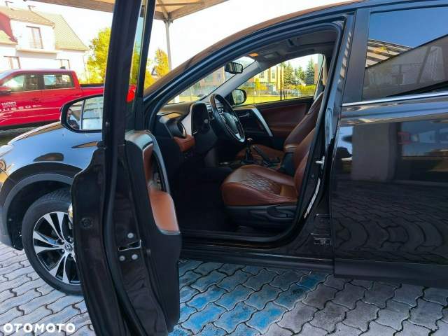 Toyota RAV4 IV (XA40) 2015 — zdjęcie 9