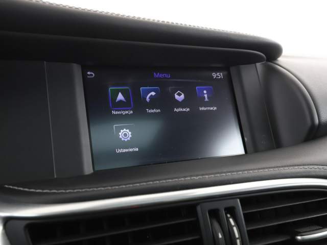 Infiniti Q30 2018 — zdjęcie 23