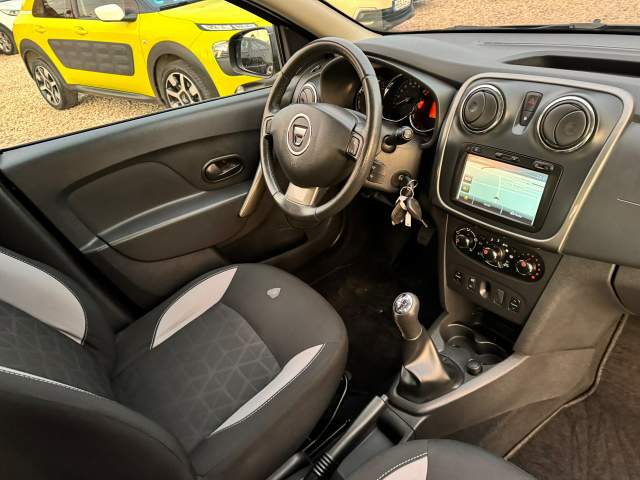 Dacia Sandero II 2015 — zdjęcie 7