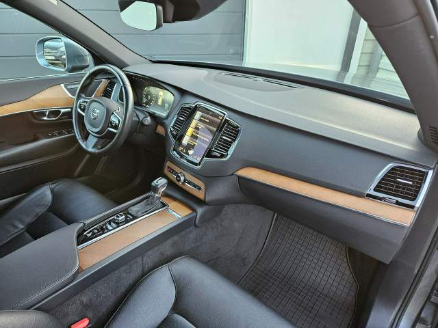 Volvo XC90 II 2016 — zdjęcie 31