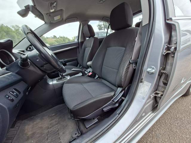 Mitsubishi Lancer X 2009 — zdjęcie 14