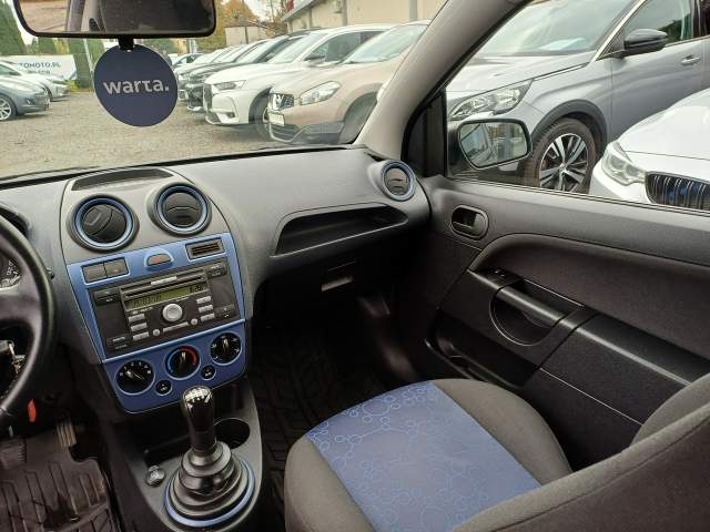 Ford Fiesta Mk6 2008 — zdjęcie 21