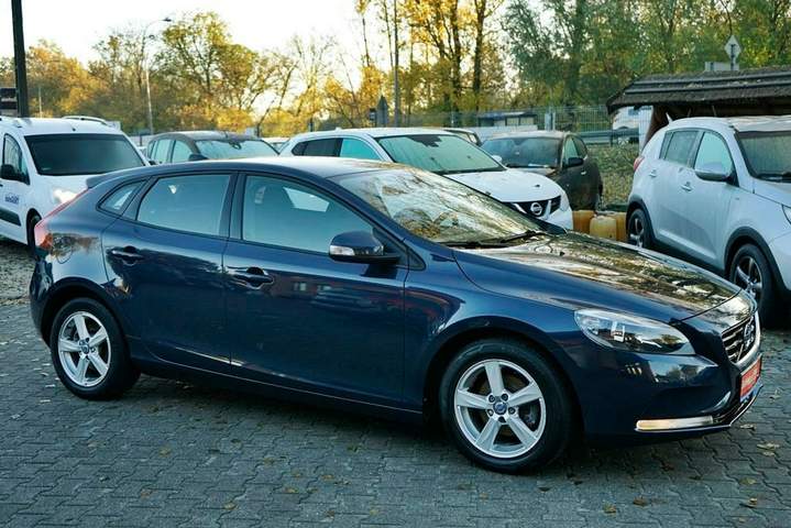 Volvo V40 II 2015 — zdjęcie 12