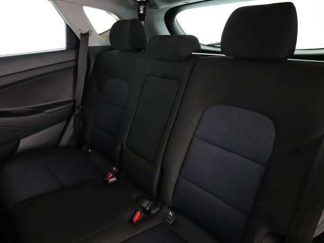 Hyundai Tucson III 2016 — zdjęcie 17