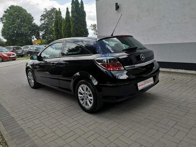 Opel Astra H facelifting 2008 — zdjęcie 7