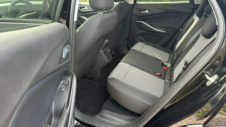 Opel Grandland I facelifting 2022 — zdjęcie 14