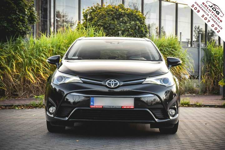 Toyota Avensis III facelifting 2 2017 — zdjęcie 7