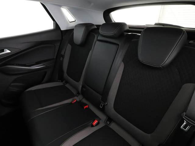 Opel Grandland I 2018 — zdjęcie 17
