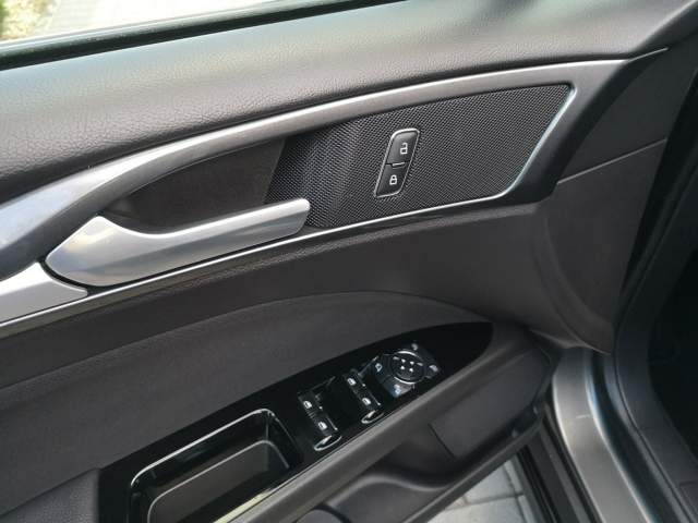 Ford Mondeo V facelifting 2019 — zdjęcie 11