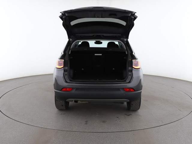 Jeep Compass II 2019 — zdjęcie 19