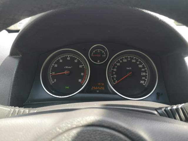 Opel Astra H facelifting 2008 — zdjęcie 11