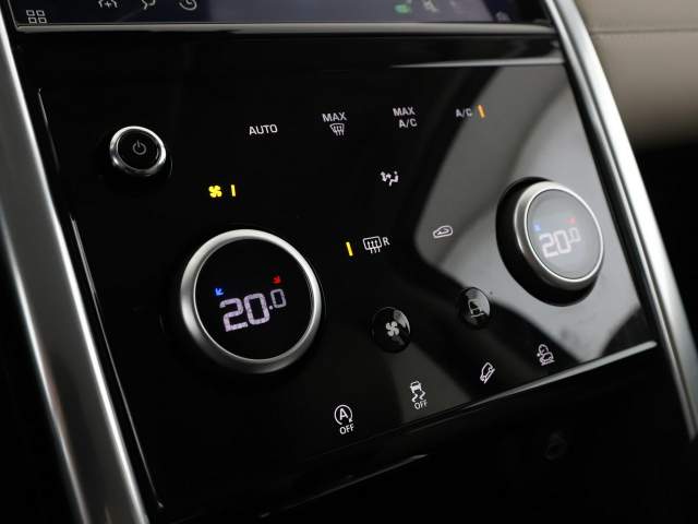Land Rover Discovery Sport I facelifting 2021 — zdjęcie 27