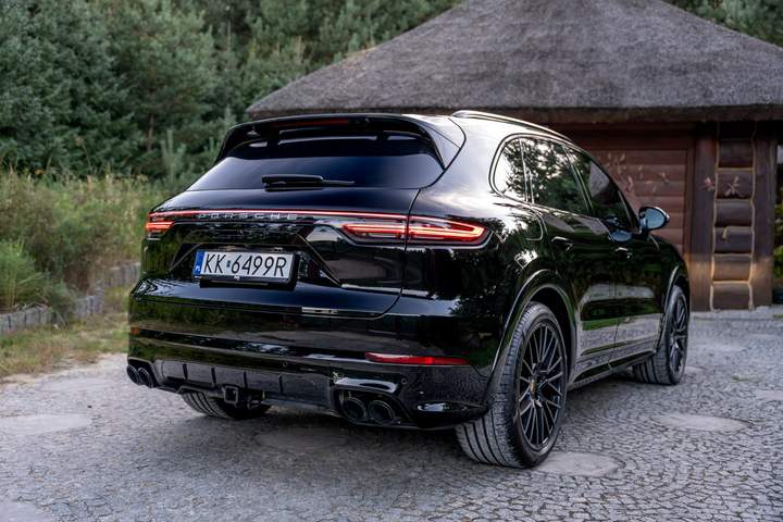 Porsche Cayenne III 2022 — zdjęcie 13