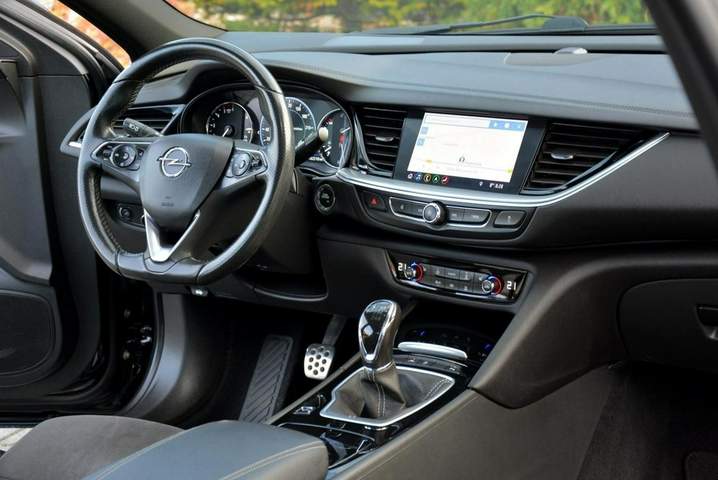 Opel Insignia II facelifting 2021 — zdjęcie 17
