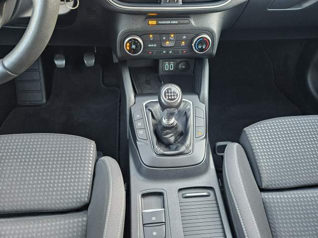 Ford Focus IV facelifting 2021 — zdjęcie 31