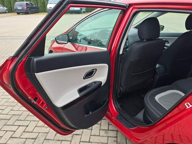 Kia Ceed II 2013 — zdjęcie 16