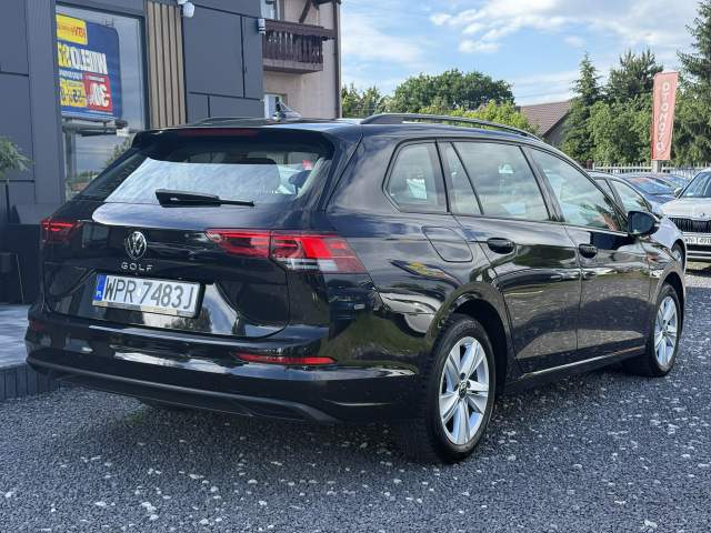 Volkswagen Golf VIII 2021 — zdjęcie 10