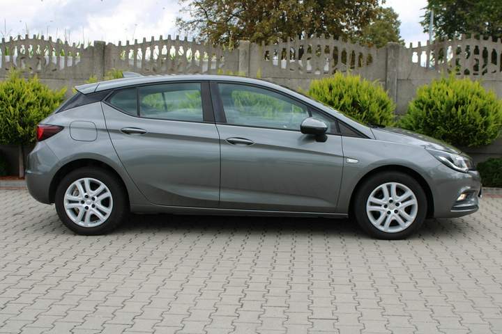 Opel Astra J facelifting 2018 — zdjęcie 6