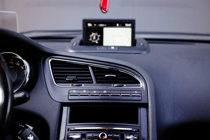Peugeot 5008 I facelifting 2014 — zdjęcie 23