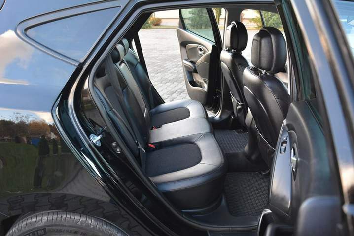 Hyundai ix35 I 2011 — zdjęcie 13