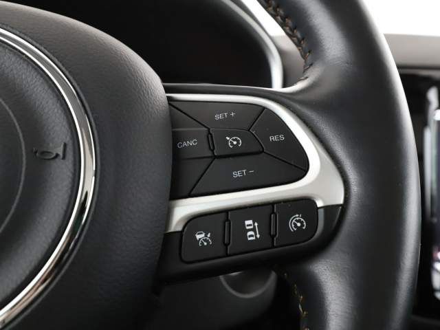 Jeep Compass II 2018 — zdjęcie 31