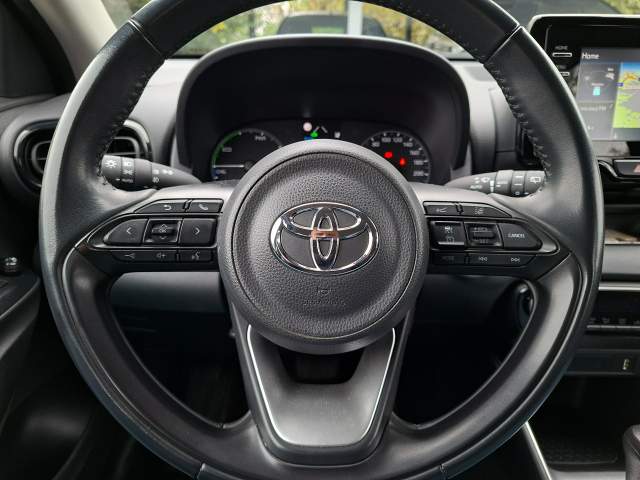 Toyota Yaris IV 2022 — zdjęcie 16