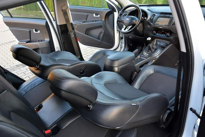 Kia Sportage III 2013 — zdjęcie 16