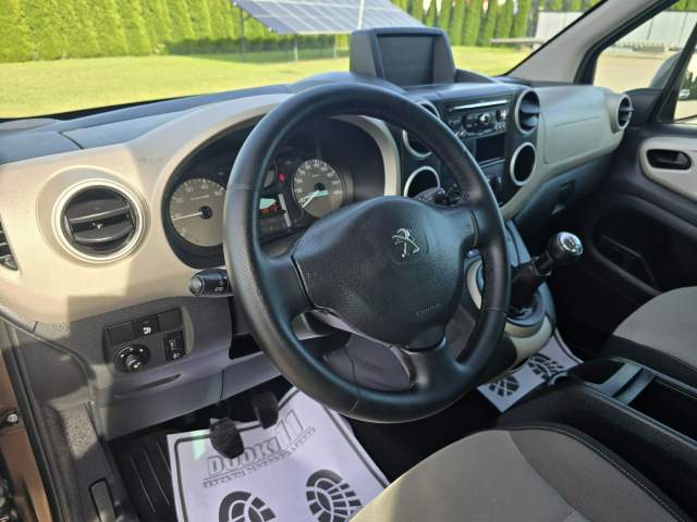 Peugeot Partner II facelifting 2012 — zdjęcie 15