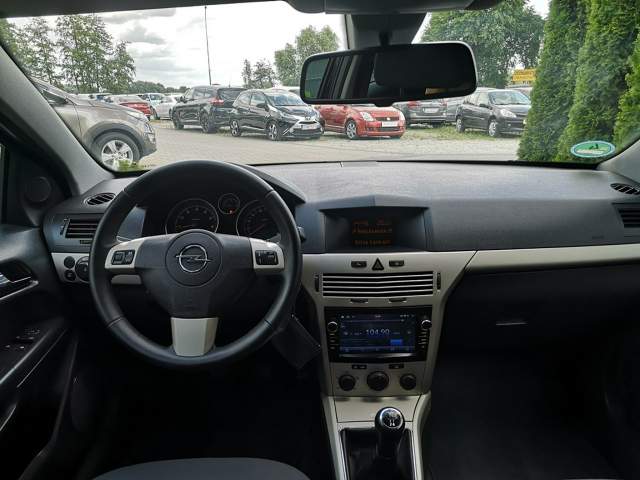Opel Astra H facelifting 2008 — zdjęcie 13