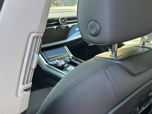 Audi Q8 I (4M) 2023 — zdjęcie 19