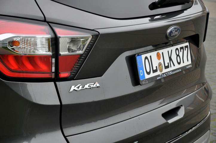 Ford Kuga II facelifting 2017 — zdjęcie 15