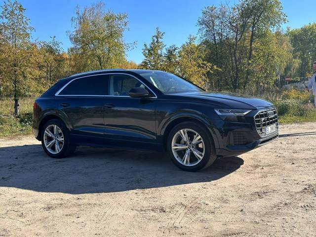 Audi Q8 I (4M) 2023 — zdjęcie 13