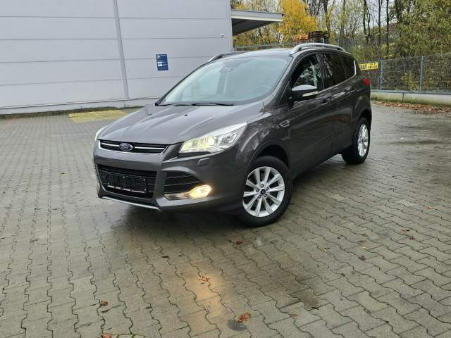 Ford Kuga II facelifting 2016 — zdjęcie 2