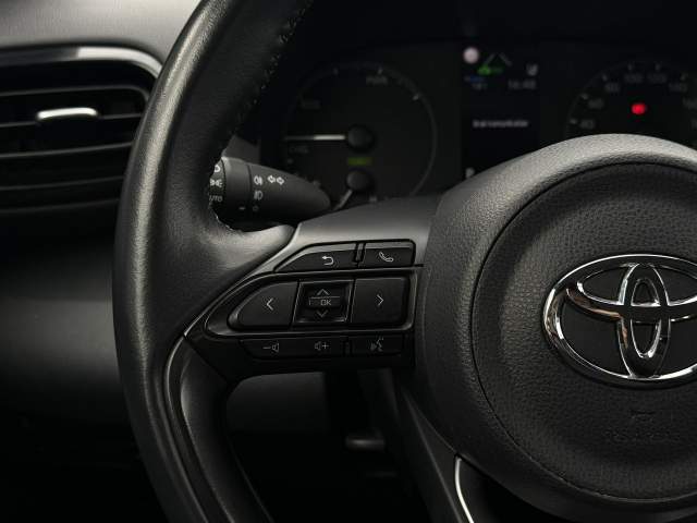 Toyota Yaris IV 2023 — zdjęcie 25